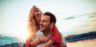 20 Awesome FAQs: How to Revive Romance & End “Roommate Syndrome Happy young couple having fun outdoors.