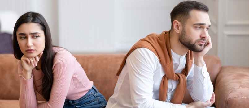 Man feel pressure of a relationshio which is why he ipulls away