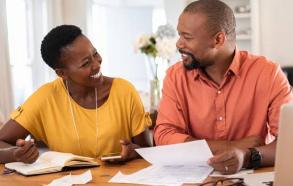 man and woman maintaining eye contact one of the clear signs he's interested in you